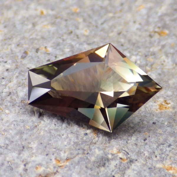 multicolor oregon sunstone 2.97 ct-ravenstein gem co.-2