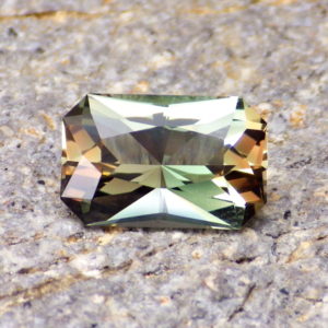 dichroic oregon sunstone 2.69 ct-ravenstein gem co.