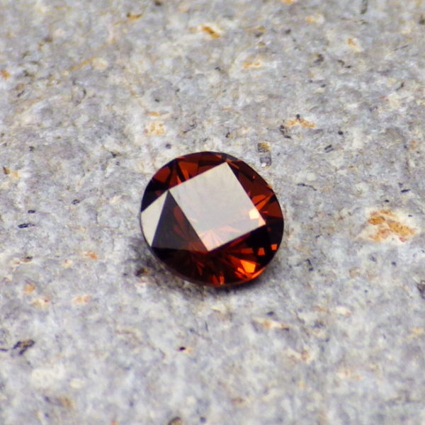 mali garnet round 0.85 ct-ravenstein gem co.