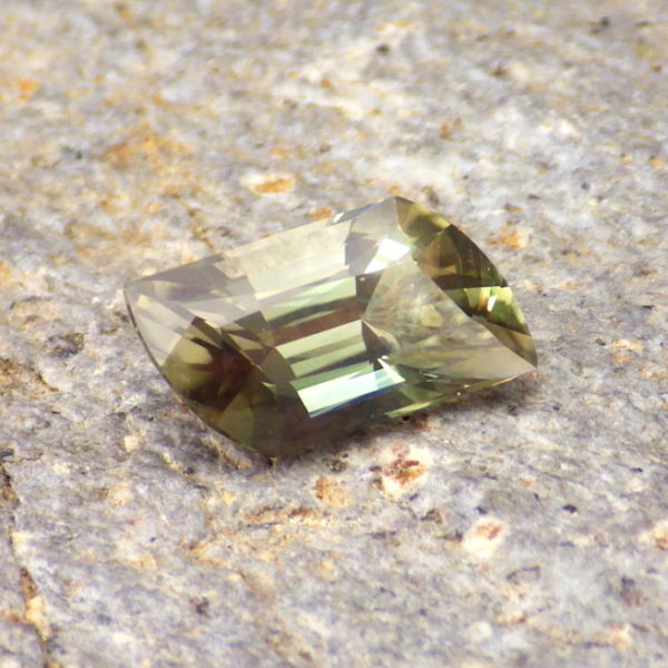 dichroic oregon sunstone 2.08 ct-ravenstein gem co.-1
