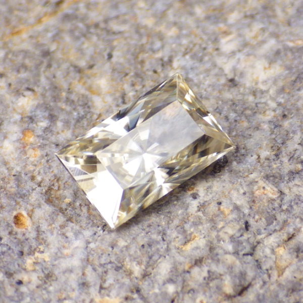 zircon 2.59 ct-ravenstein gem co.-1