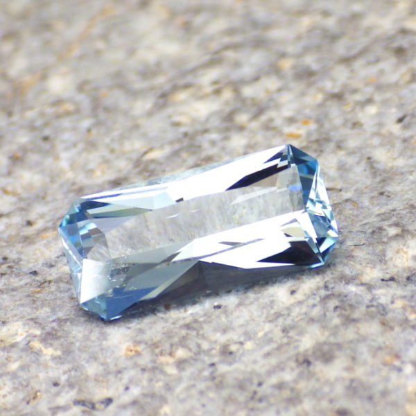 aquamarine 1.80 ct-ravenstein gem co.-4