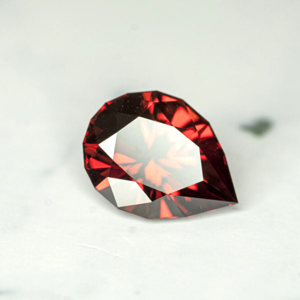 malaya garnet 2.74 ct