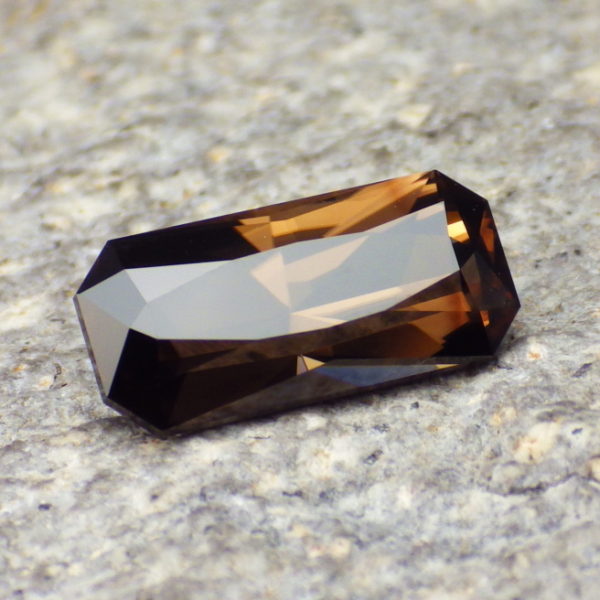 zircon 4.70 ct-ravenstein gem co.-3