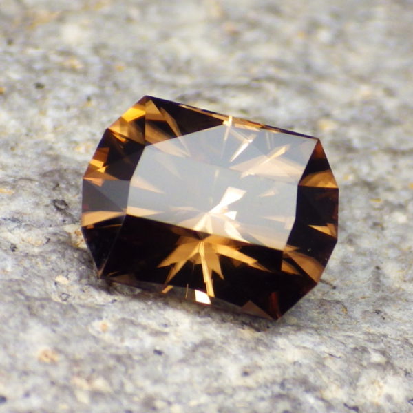 zircon 3.29 ct-ravenstein gem co.-5