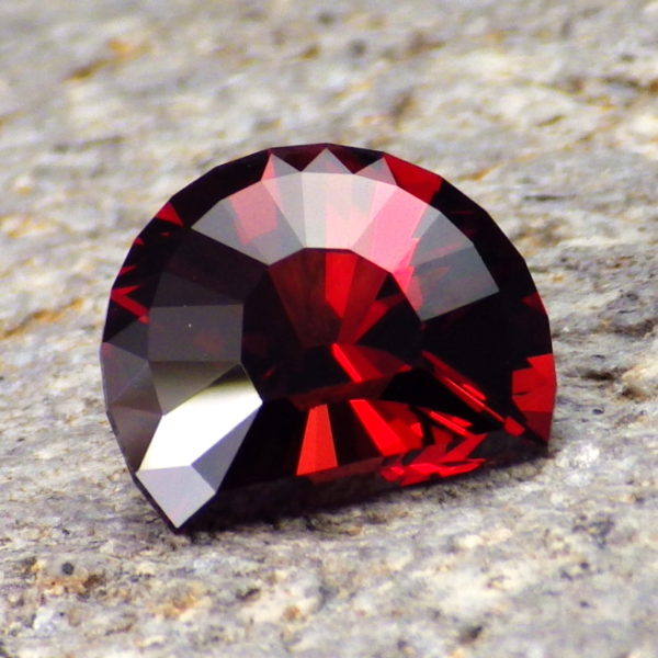 malaia garnet 3.78 ct-ravenstein gem co.-1