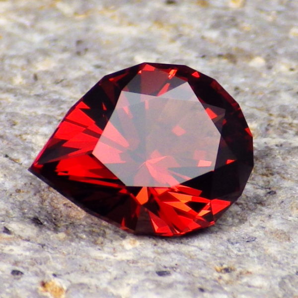 malaya garnet 2.74 ct-ravenstein gem co.