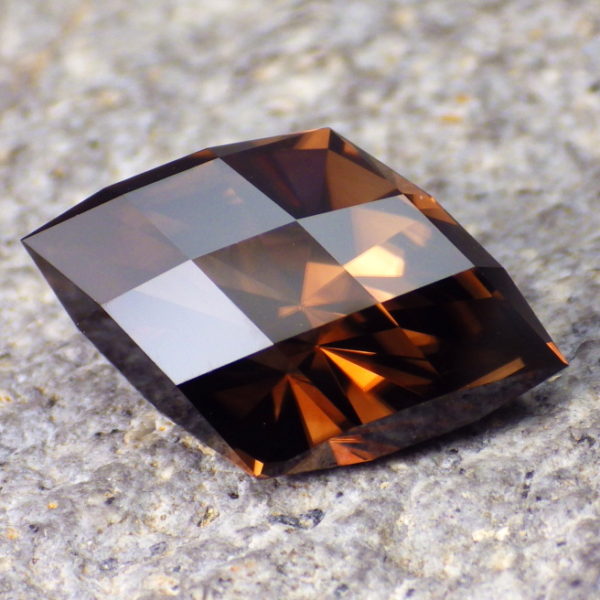 zircon 8.29 ct-ravenstein gem co.-2