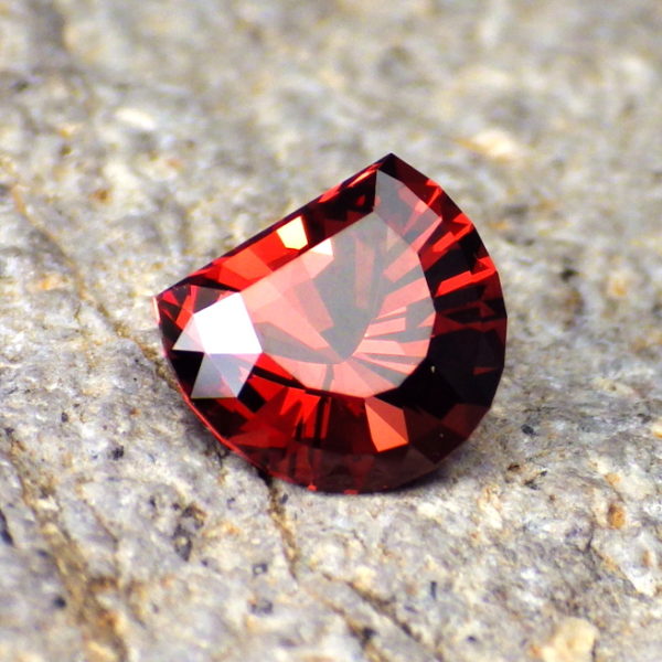 garnet 1.38 ct-ravenstein gem co.-2