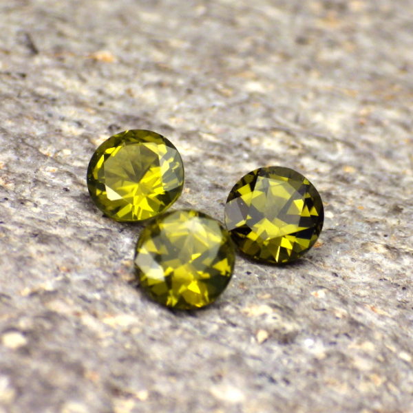 peridot 2.40 ct