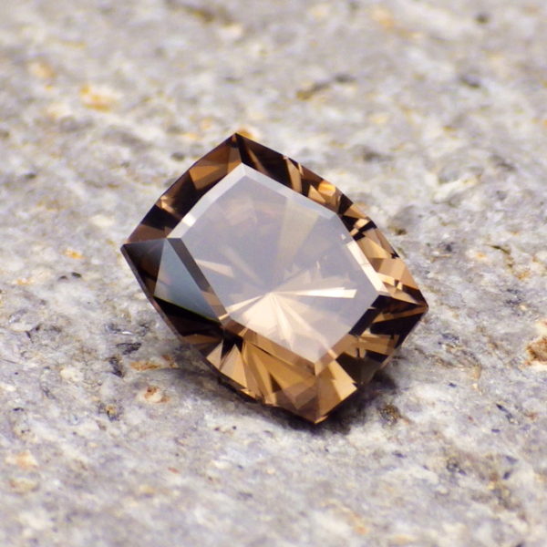 natural zircon 2.47 ct