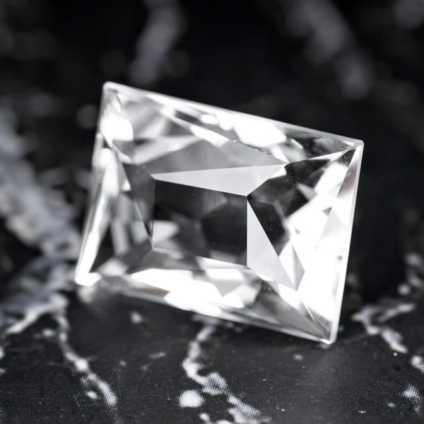 danburite 11.22 ct