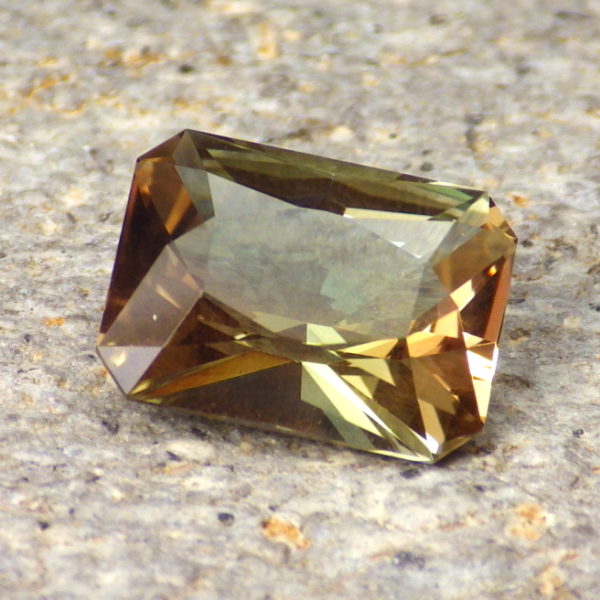 dichroic oregon sunstone 4.17 ct