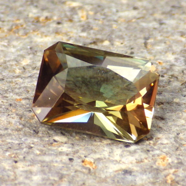 dichroic oregon sunstone 4.17 ct