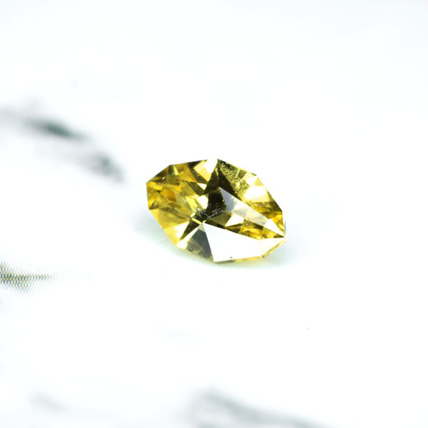 yellow sapphire 0.56 ct