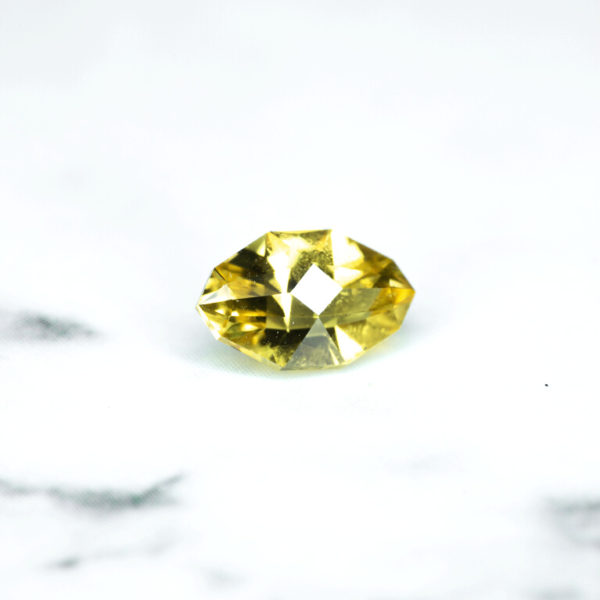 yellow sapphire 0.56 ct