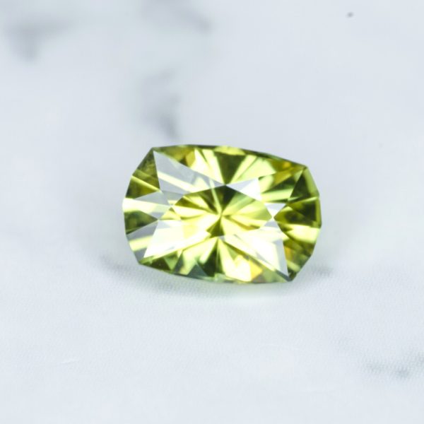 yellow sapphire 0.76 ct