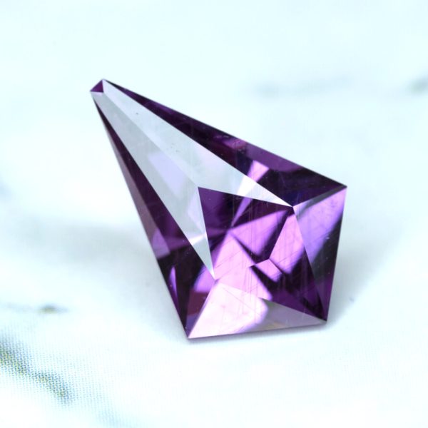 color change pastel pyrope 2.22 ct