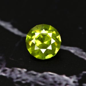 demantoid 0.95 ct