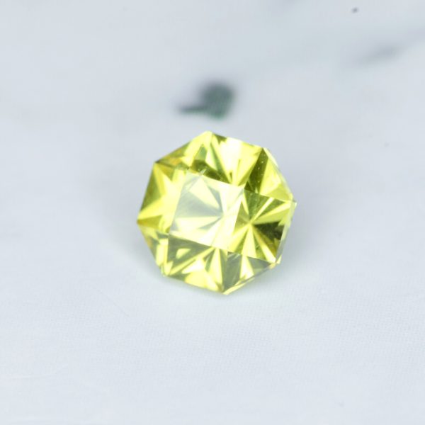 yellow sapphire 0.60 ct