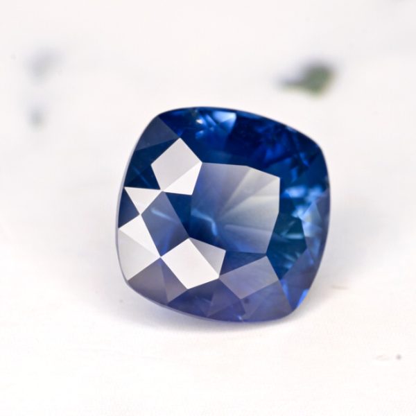 blue sapphire 2.01 ct