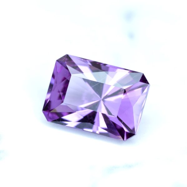 color change pastel pyrope garnet 1.92 ct