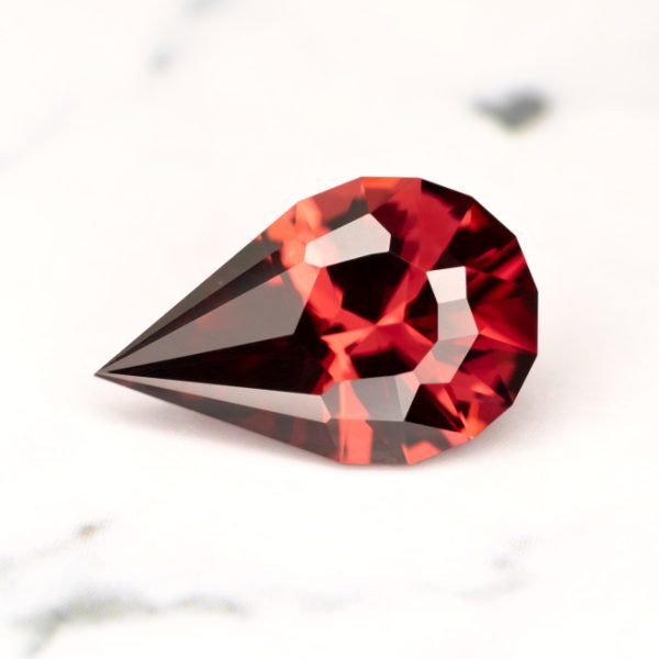 malaia garnet 2.23 ct