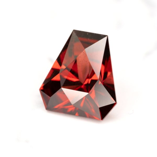 red garnet 1.99 ct