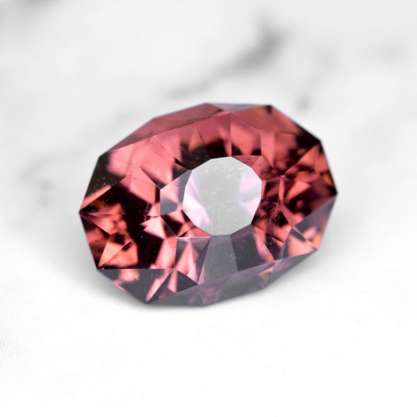 imperial garnet 2.73 ct