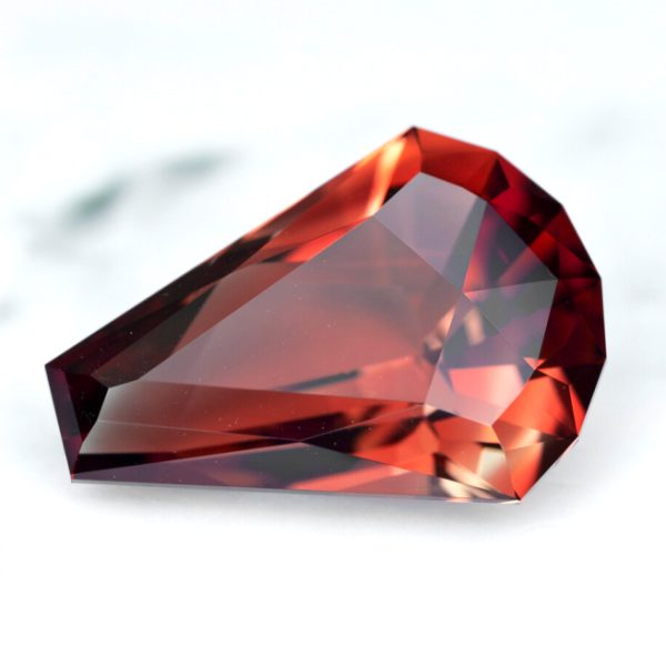 red oregon sunstone 6.57 ct