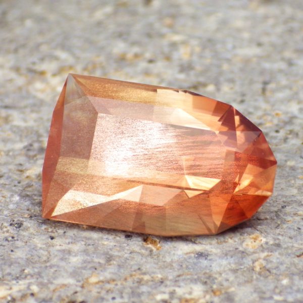 oregon sunstone 8.57 ct