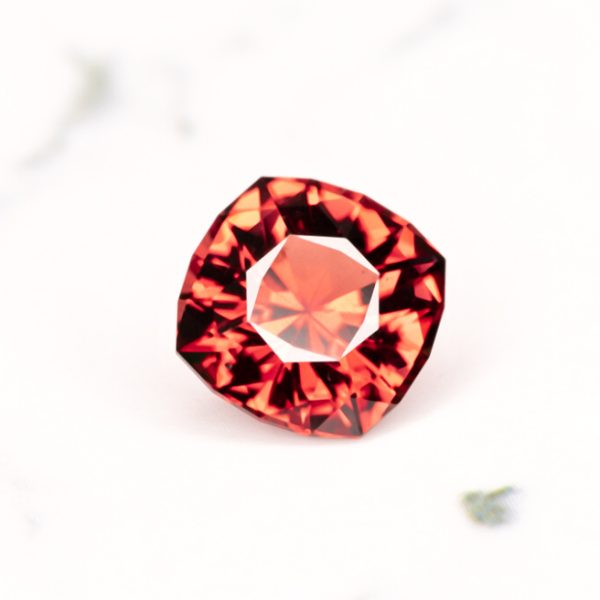 malaya garnet 1.65 ct