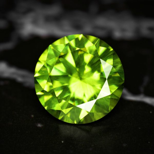 demantoid 2.21 ct