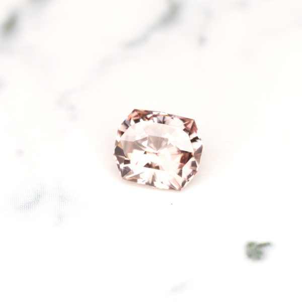 dragon garnet 0.68 ct