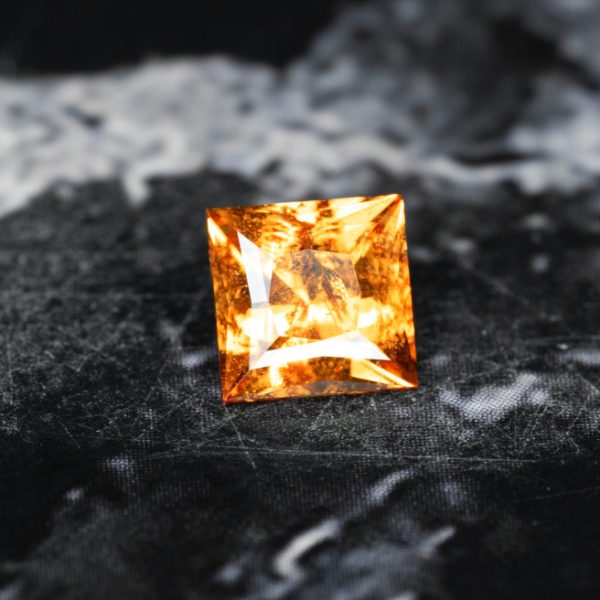 mandarin spessartine garnet 0.85 ct