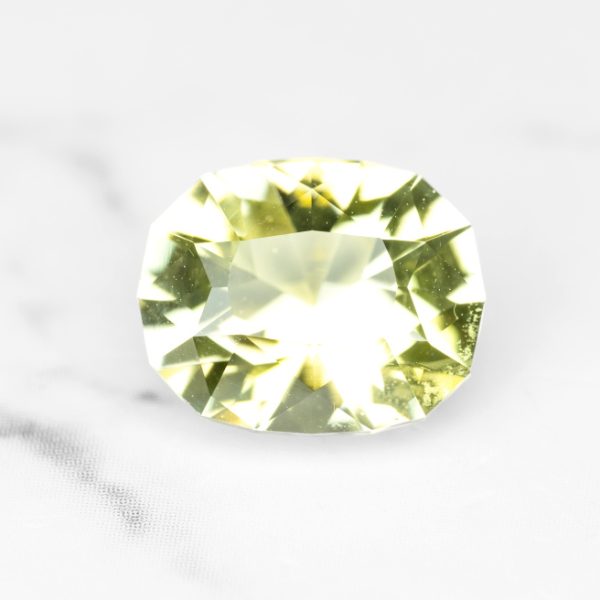 yellow topaz 2.53 ct