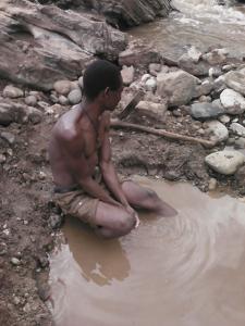 Malawian Garnet Miner (2015)